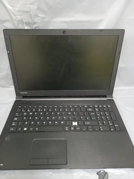 TOSHIBA SATELLITE PRO R50-B	15 INCH I3-4005U 1.70GHZ