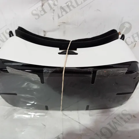 SAMSUNG VIRTUAL REALITY GAMING HEADSET