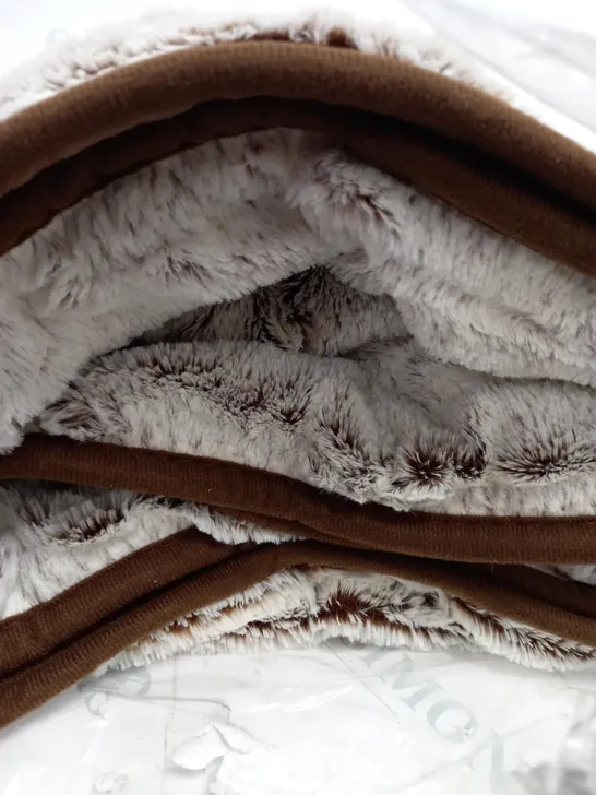 COZEE HOME LUXURY HEATED THROW - NEUTRAL