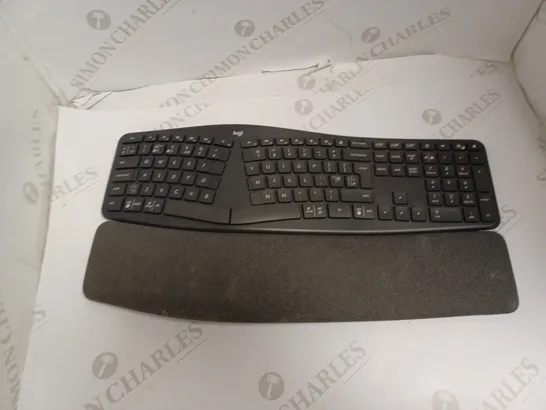 LOGITECH KEYBOARD