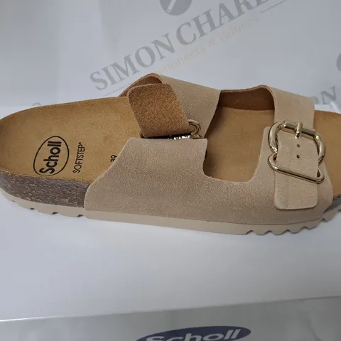BOXED SCHOLL SANDLES IN TAN SIZE 6