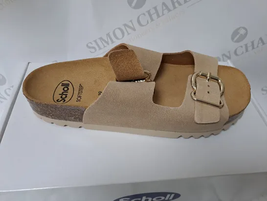 BOXED SCHOLL SANDLES IN TAN SIZE 6