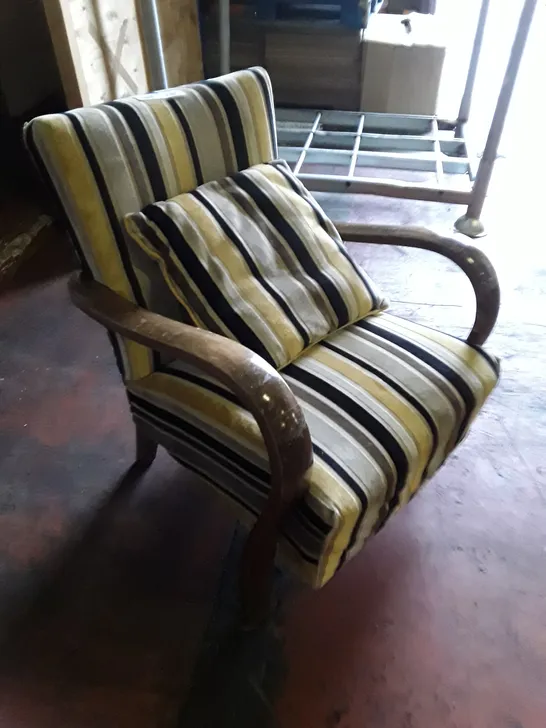 BISTRO PUB STYLE ARMCHAIR 