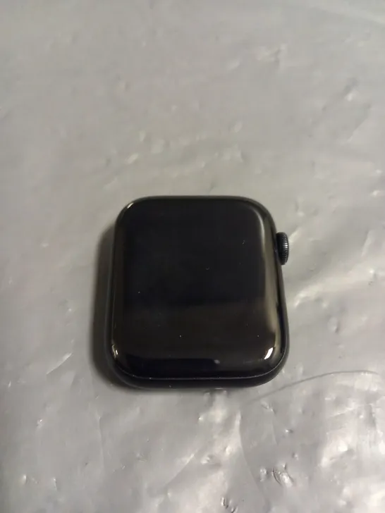 APPLE SE WATCH - 44MM - NO STRAP