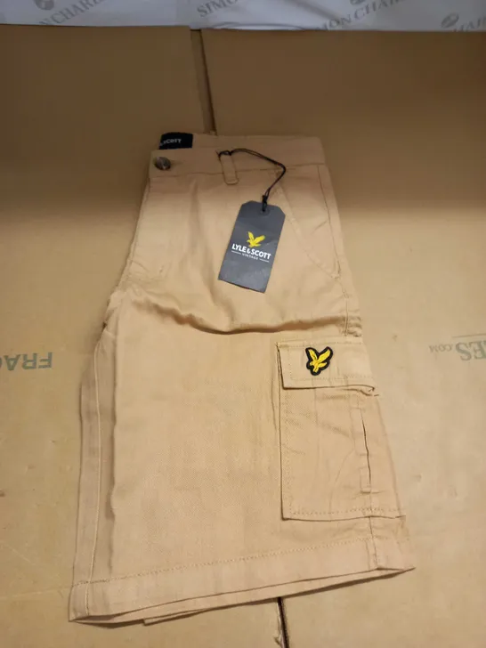 LYLE AND SCOTT BIEGE CHINO SHORTS SIZE W30