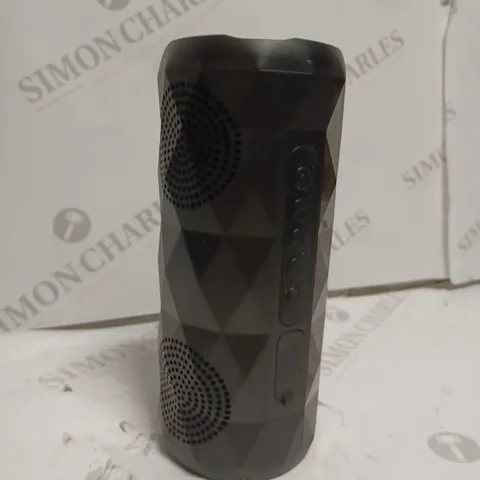 LED BLUETOOTH SPEAKER -10 HOURS PLAYBACK TIME