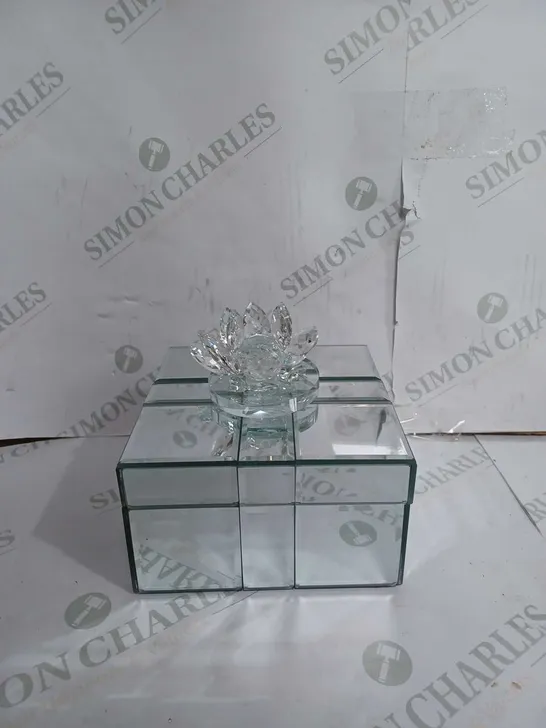 MIRRORED JEWLLERY BOX WITH FLOWER HANDLE