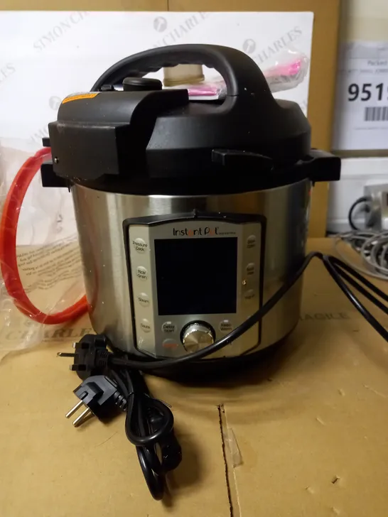 INSTANT POT DUO EVO PLUS ELECTRIC PRESSURE COOKER