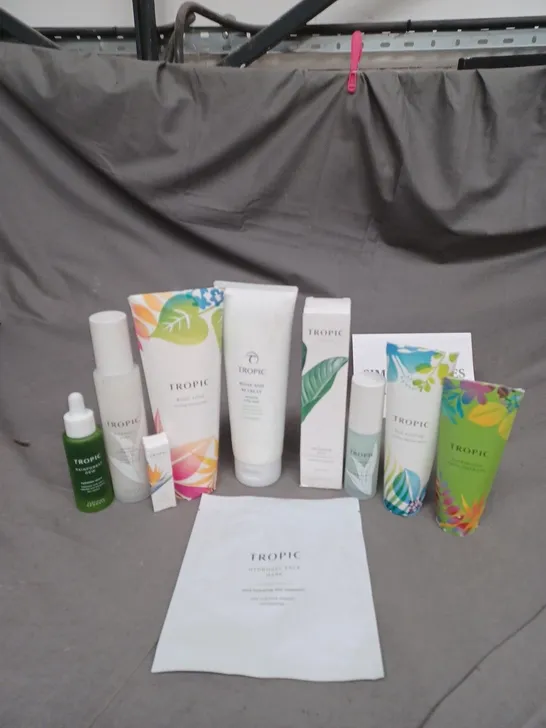 LOT OF 10 TROPIC BEAUTY PRODUCTS TO INCLUDE BODY WASH, LIP OIL AND HAND CREAM