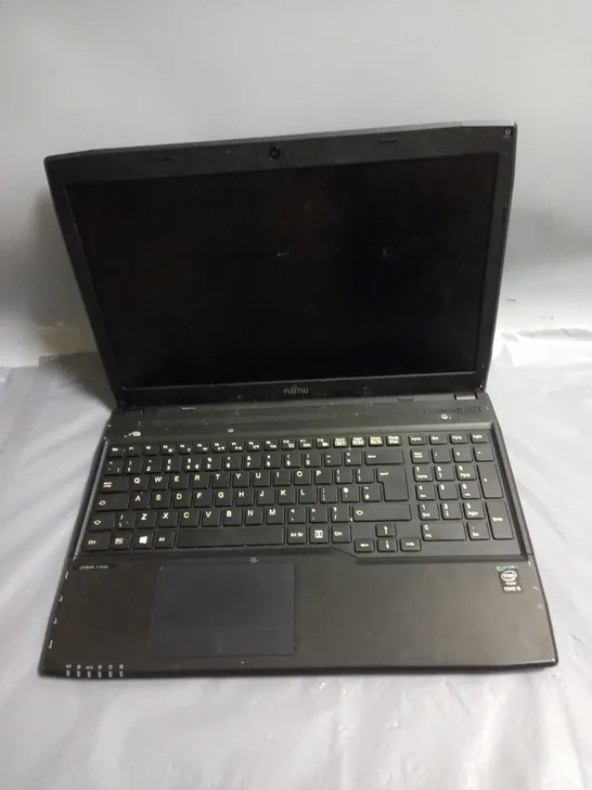 FUJITSU LIFEBOOK A544 15 INCH I5-4210M 2.60GHZ