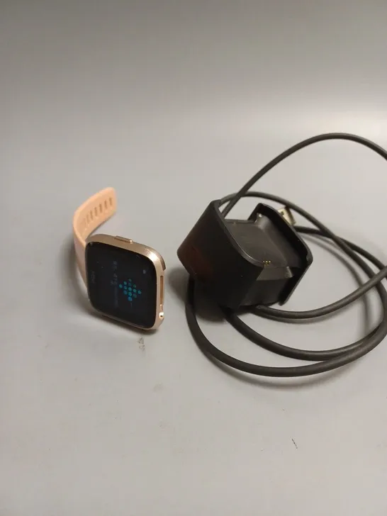 FITBIT VERSA HEALTH/FITNESS TRACKER SMART WATCH 