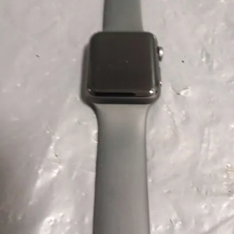 APPLE WR-50M SERIES 3 WRIST WATCH