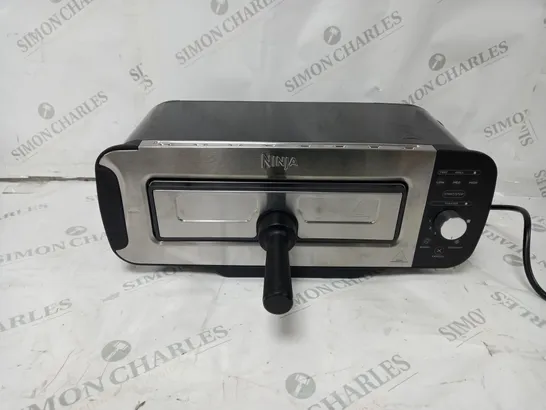 NINJA 2 IN 1 TOASTER & GRILL ST100UK