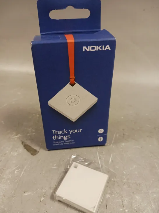 BOXED NOKIA TREASURE TAG IN WHITE 