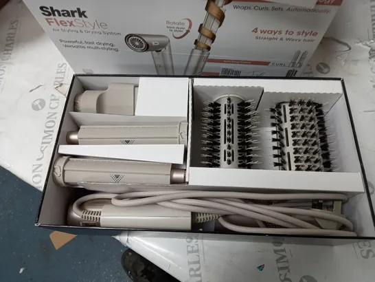 BOXED SHARK FLEXSTYLE HD430SLUK