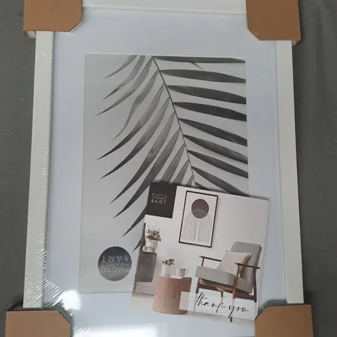 BOXED A3 PHOTO/PICTURE FRAME IN WHITE