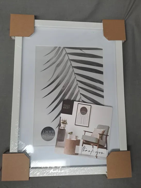 BOXED A3 PHOTO/PICTURE FRAME IN WHITE