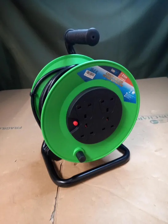 EXTRASTAR 240V 25M 4-SOCKET CABLE REEL WITH OVERHEATING PROTECTION 