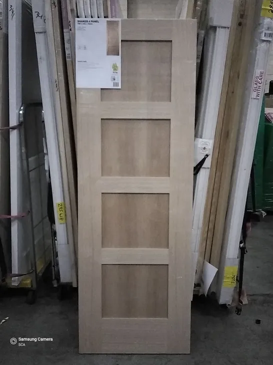 1981MM X 686MM 4 PANNEL SHAKER OAK VENEER INTERNAL DOOR