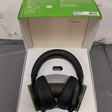 BOXED XBOX WIRELESS HEADSET IN BLACK