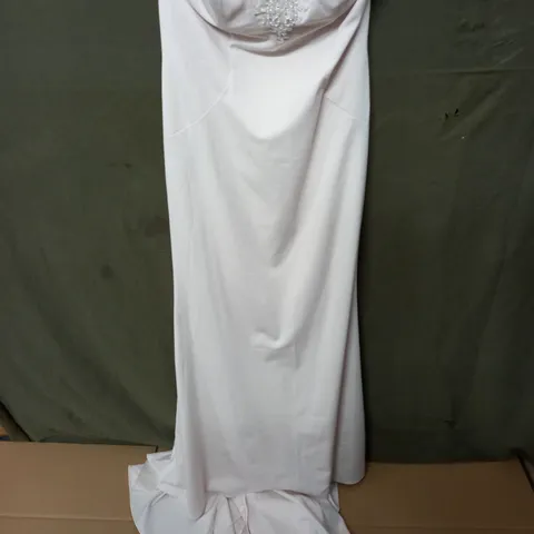 BERKETEZ ELEGANCE BRIDE EMBELLISHED OCCASIONAL DRESS IN IVORY - SIZE 16