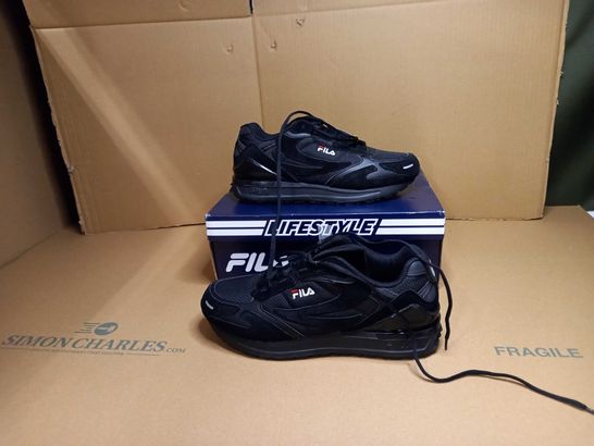 BOXED PAIR OF FILA BLACK TRAINERS - SIZE 8.5