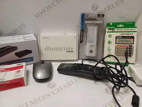 LOT OF APPROX 8 ASSORTED ELECTRICAL ITEMS TO INCLUDE MOUSE, PHILIPS MICROPHONE, CALCULATOR, ETC 