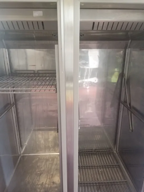 COMMERCIAL DOUBLE DOOR TALL FRIDGE 