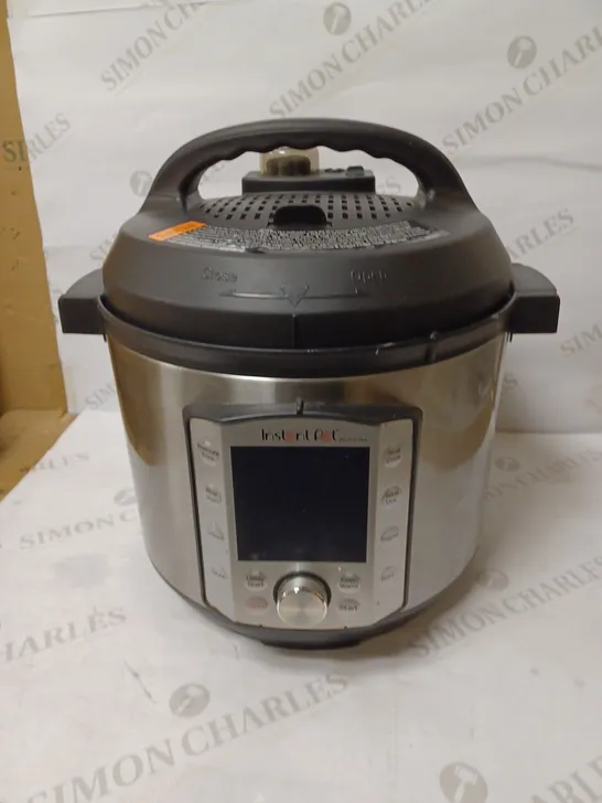 INSTANT POT DUO EVO PLUS ELECTRIC PRESSURE COOKER