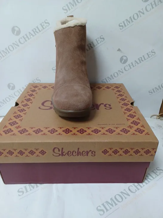 SKECKERS OFF HOURS MUSHROOM TAUPE SUEDE WEDGE HEEL ANKLE BOOT