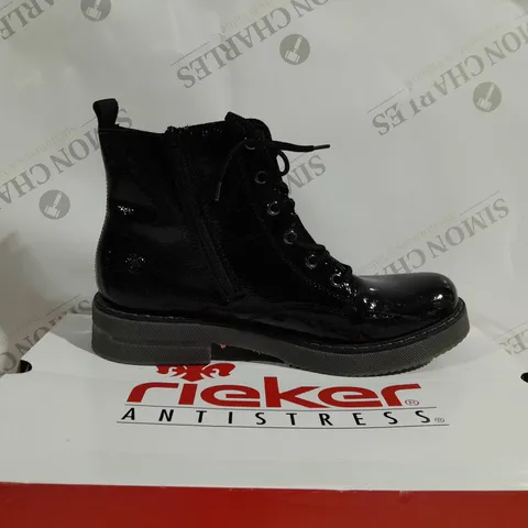 BOXED PAIR OF RIEKER LACE UP BOOTS IN BLACK - SIZE 7.5