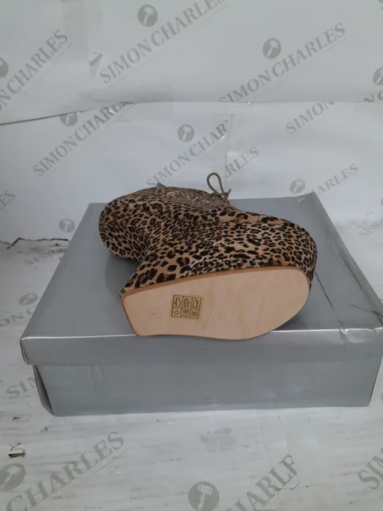 BOXED PAIR OF CASANDRA PLATFORM LACE UP BOOT IN LEOPARD SUEDE SIZE 3