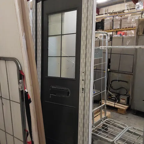 FORTIA MINDIL ANTHRACITE GREY PVC DOOR // SIZE: 2085 X 840mm