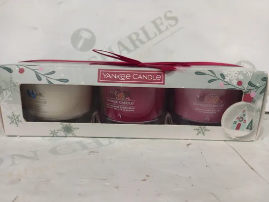 YANKEE CANDLE SET OF 3 CANDLES