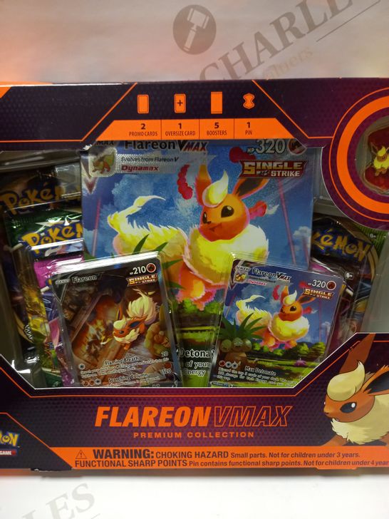 LOT OF ASSORTED ITEMS TO INCLUDE POKEMON TRADING CARD GAME FLAREON VMAX PREMIUM COLLECTION, IRISH WOOLEY JUMPERS PENCIL CASE, SPIDER-MAN BALLOON, ETC.