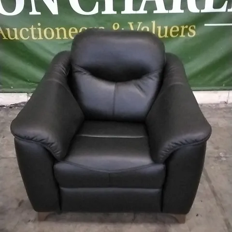 QUALITY BRITISH DESIGNED & MANUFACTURED G PLAN JACKSON CHAIR CAPRI BLACK LEATHER