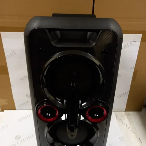 BLUETOOTH PARTY SPEAKER