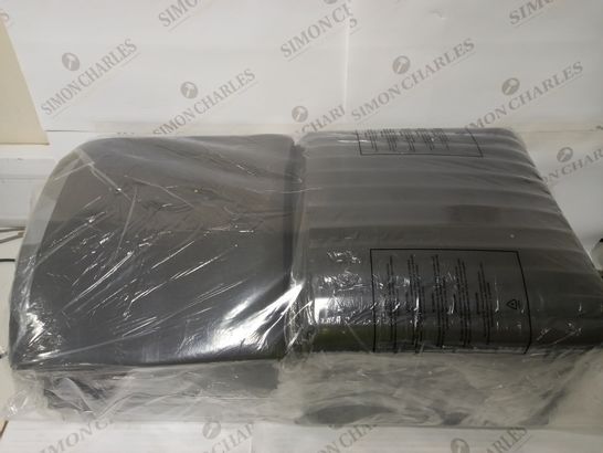 PACK OF APPROX 10 SOUND PROOFING PANELS