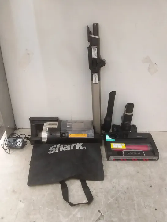 BOXED STRATOS CORDLESS STICK PET PRO