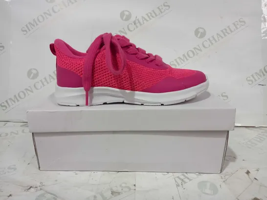 BOXED PAIR OF M&S TRAINERS IN MAGENTA/PINK EU SIZE 32