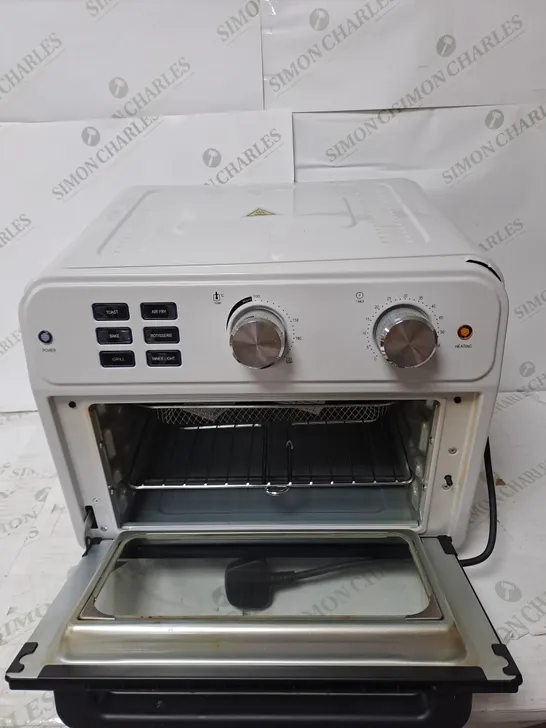 COOK'S ESSENTIAL AIR FRYER OVEN IN COOL GREY
