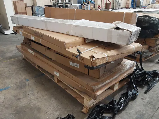 PALLET OF ASSORTED BATHROOM FURNITURE/FITTINGS PARTS INCLUDING; AQUILA SLIDING DOOR PANEL, AQUALINE SHOWER CABIN PANEL, TAYLOR & MOORE SHOWER PANEL ECT