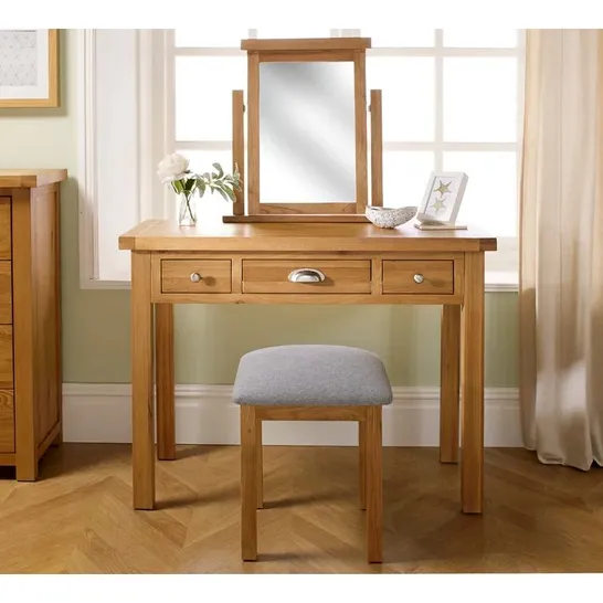 BOXED HAGBERG DRESSING TABLE