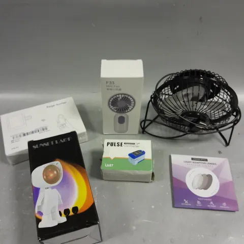 APPROXIMATELY 10 ASSORTED HOUSEHOLD PRODUCTS TO INCLUDE USB FAN, DIGITAL PAGE TURNER, PULSE OXIMETER ETC 