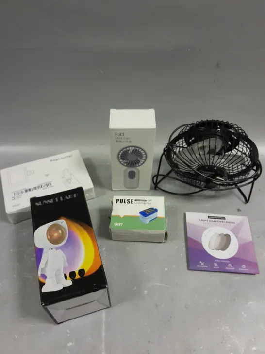 APPROXIMATELY 10 ASSORTED HOUSEHOLD PRODUCTS TO INCLUDE USB FAN, DIGITAL PAGE TURNER, PULSE OXIMETER ETC 