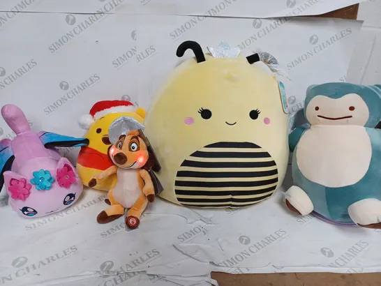 BOX OF APPROX 15 ASSORTED STUFFED TOYS TO INCLUDE - DISNEY WINNIE THE POOH - SNORLAX - SQUISHMALLOWS SUNNY ECT 