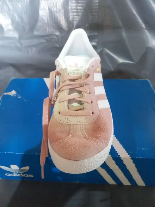 BOXED ADIDAS GAZELLE C PALE PINK SUEDE SNEAKERS SIZE 2