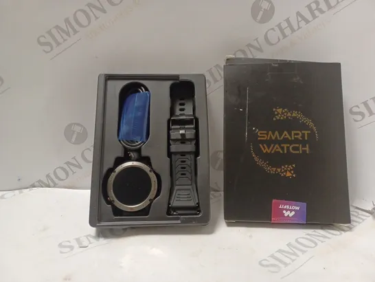 BOXED UNBRANDED SMART WATCH IN BLACK