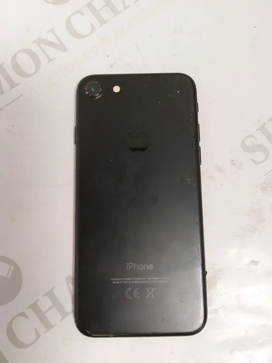 APPLE IPHONE 7 (A1778)