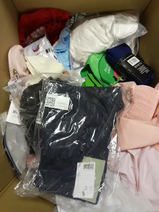 APPROXIMATELY 30 ASSORTED CHILDRENS CLOTHING PRODUCTS IN VARIOUS SIZES 